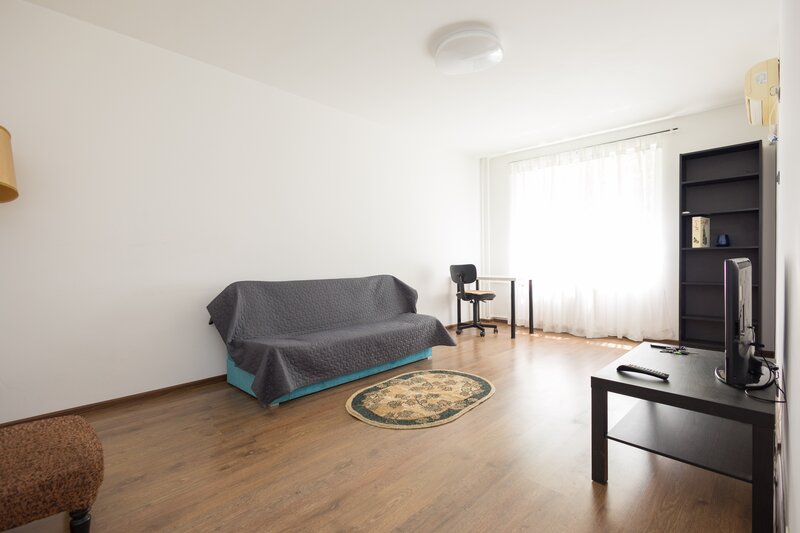 Titan Inchiriere apartament de 3 camere (str. Soldat Petre M. Tina)